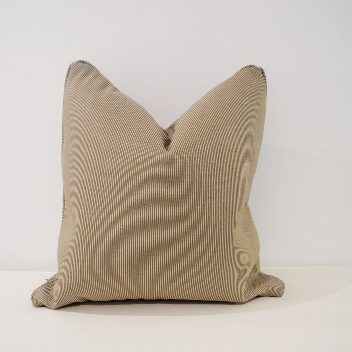 Cojín Rib Taupe - NUMI