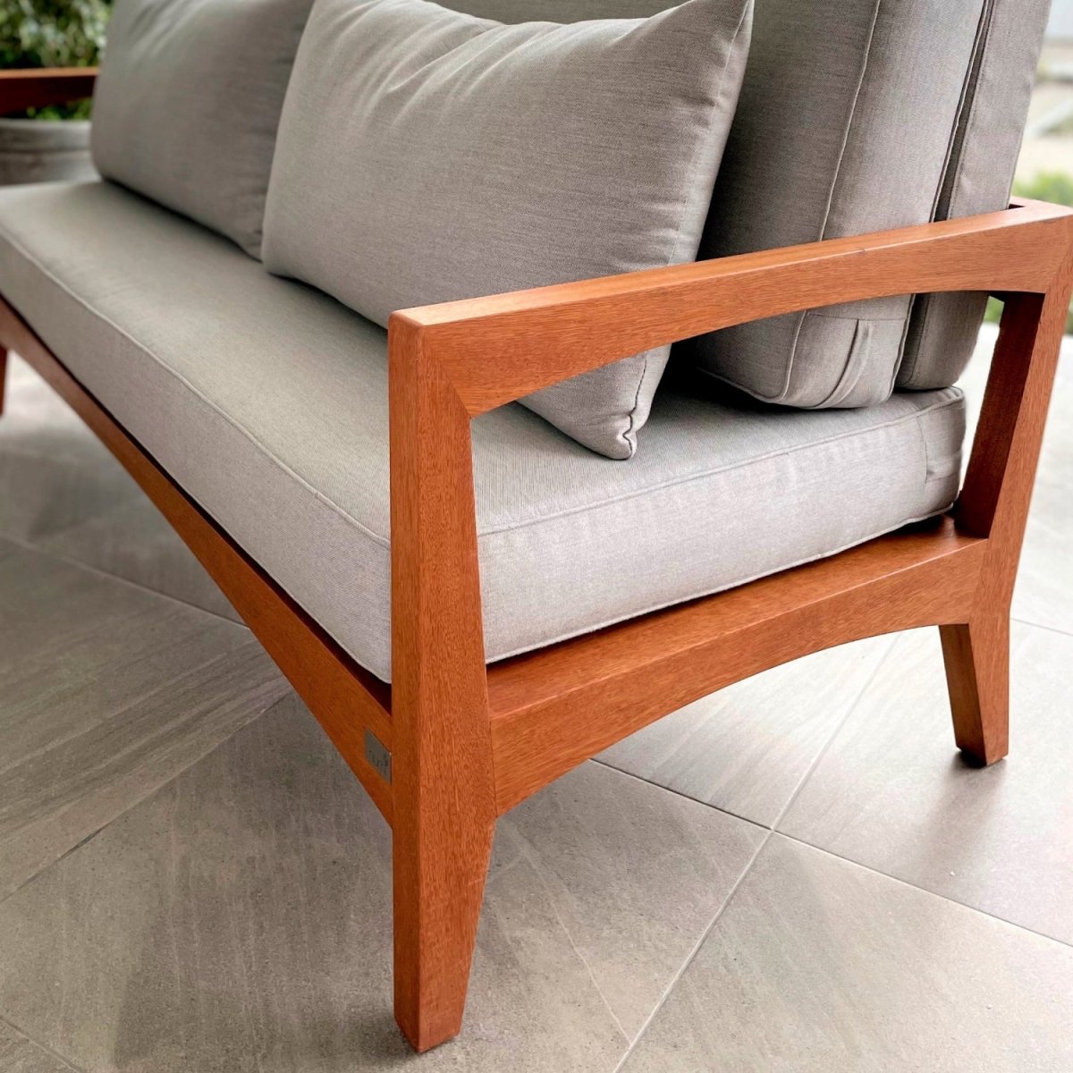 Sofá de 2 Cuerpos Nella - NUMI