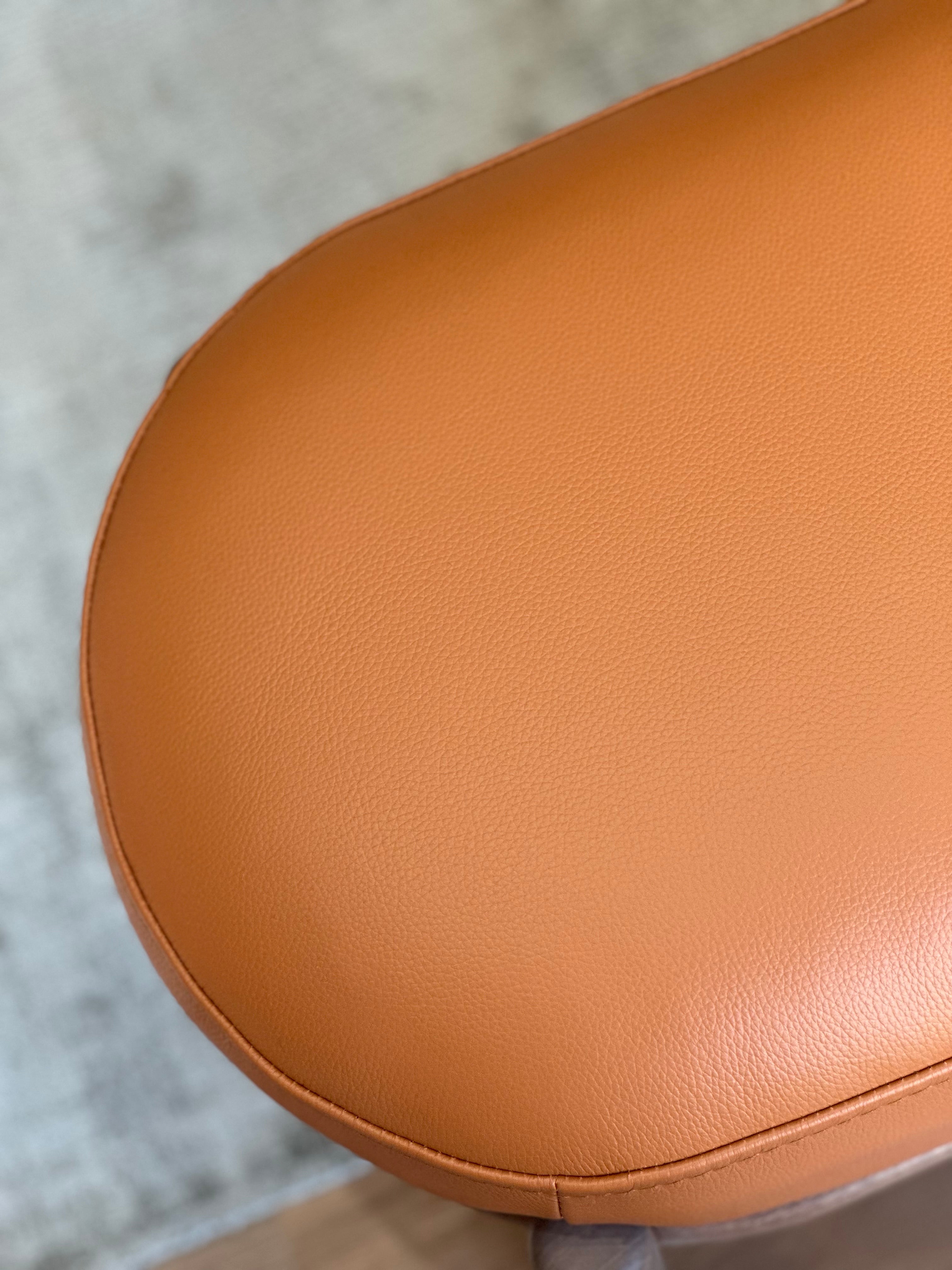 Chaises & Banquetas - NUMI