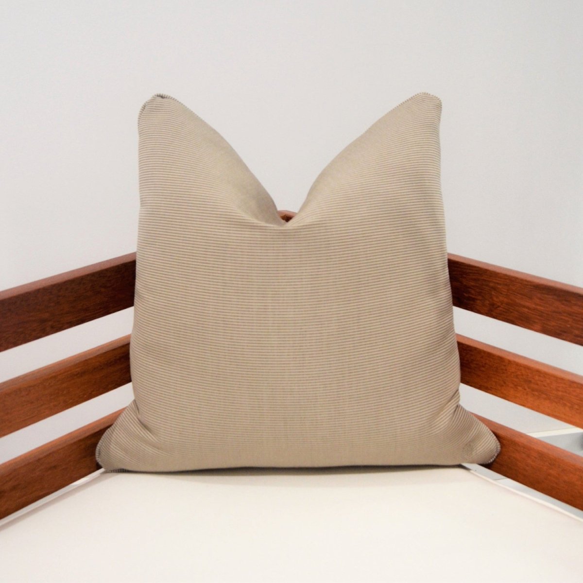 Cojín Rib Taupe - NUMI