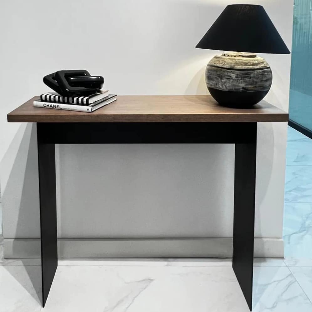 Consola Dracos de madera y fierro NUMI, diseño industrial elegante