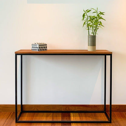 Consola Nami de madera y fierro NUMI, diseño contemporáneo