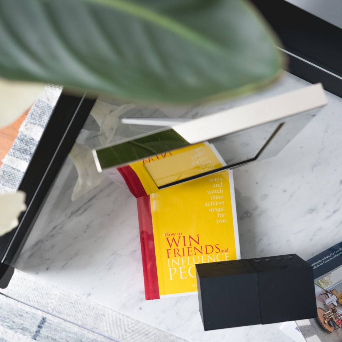 Velador Montes - NUMI